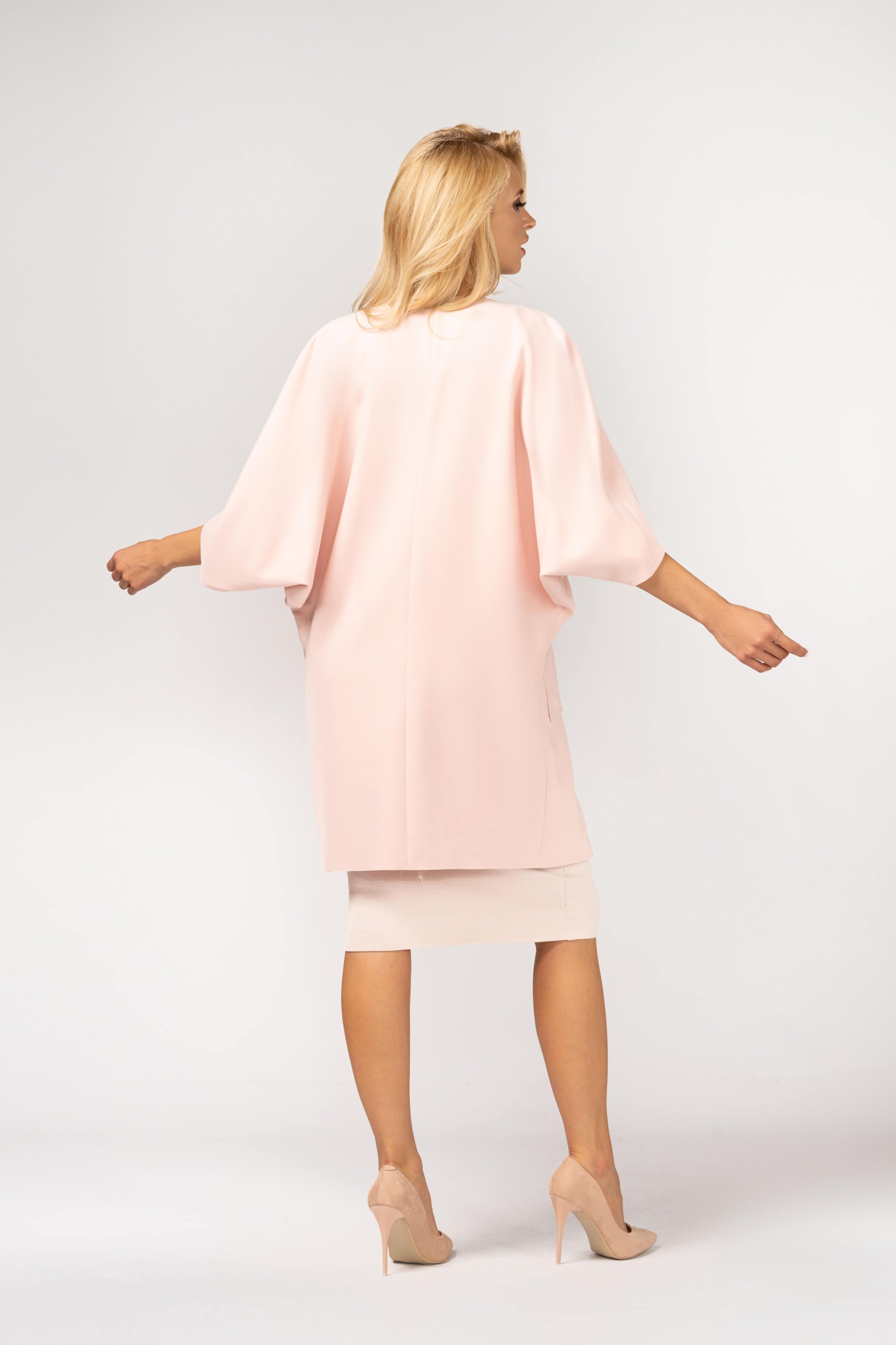 Luźny płaszcz typu kimono m517 bez zapięcia