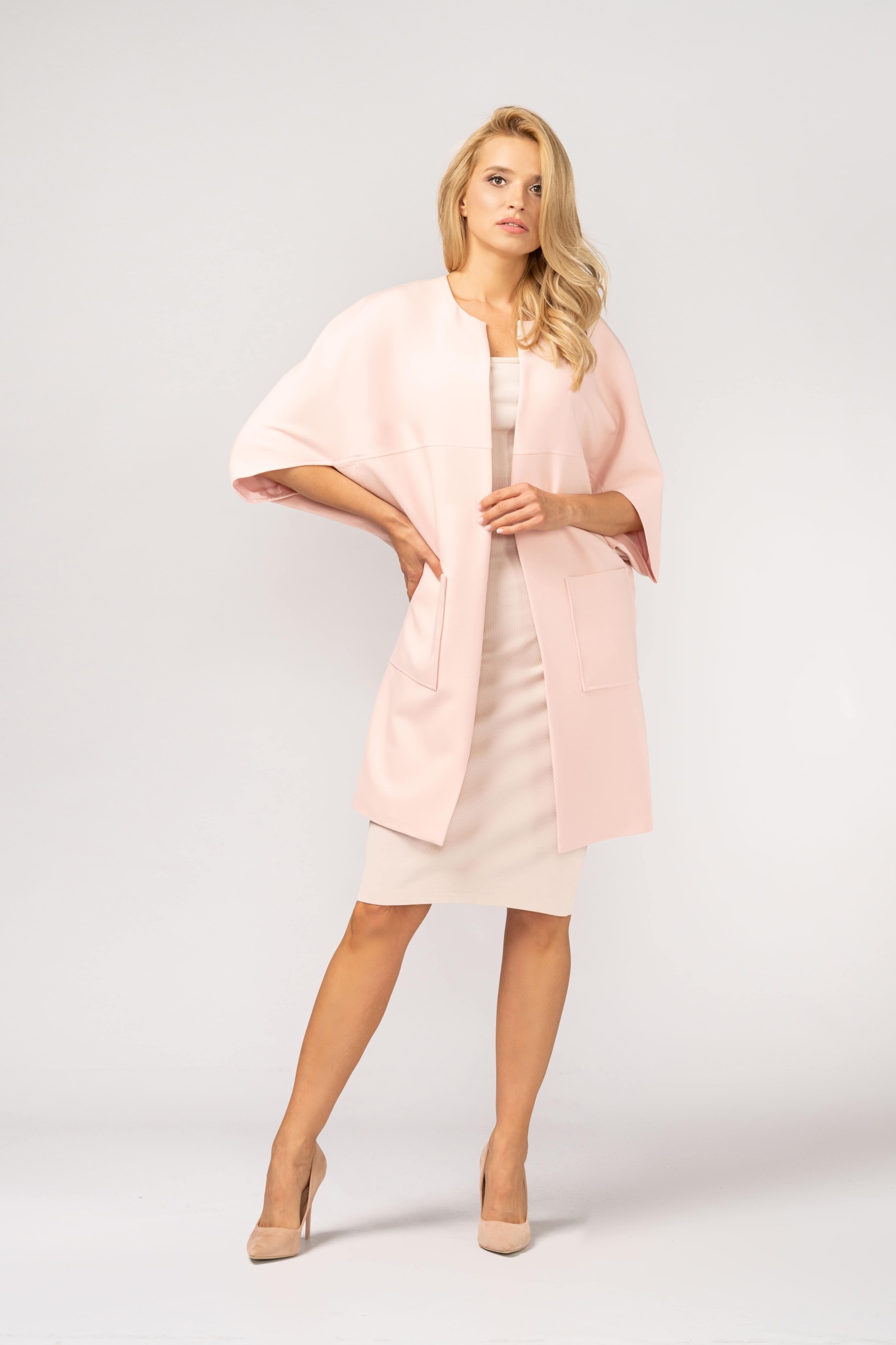 Luźny płaszcz typu kimono m517 bez zapięcia