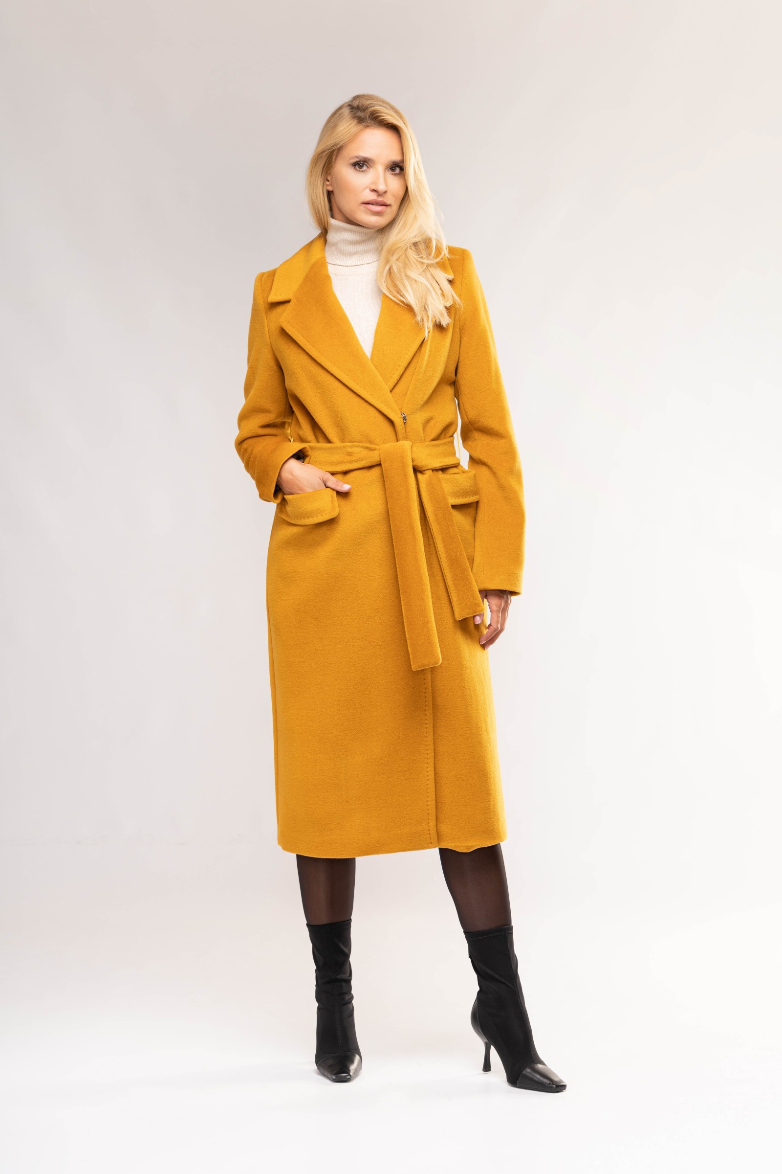 Elegancki, Długi Płaszcz Damski