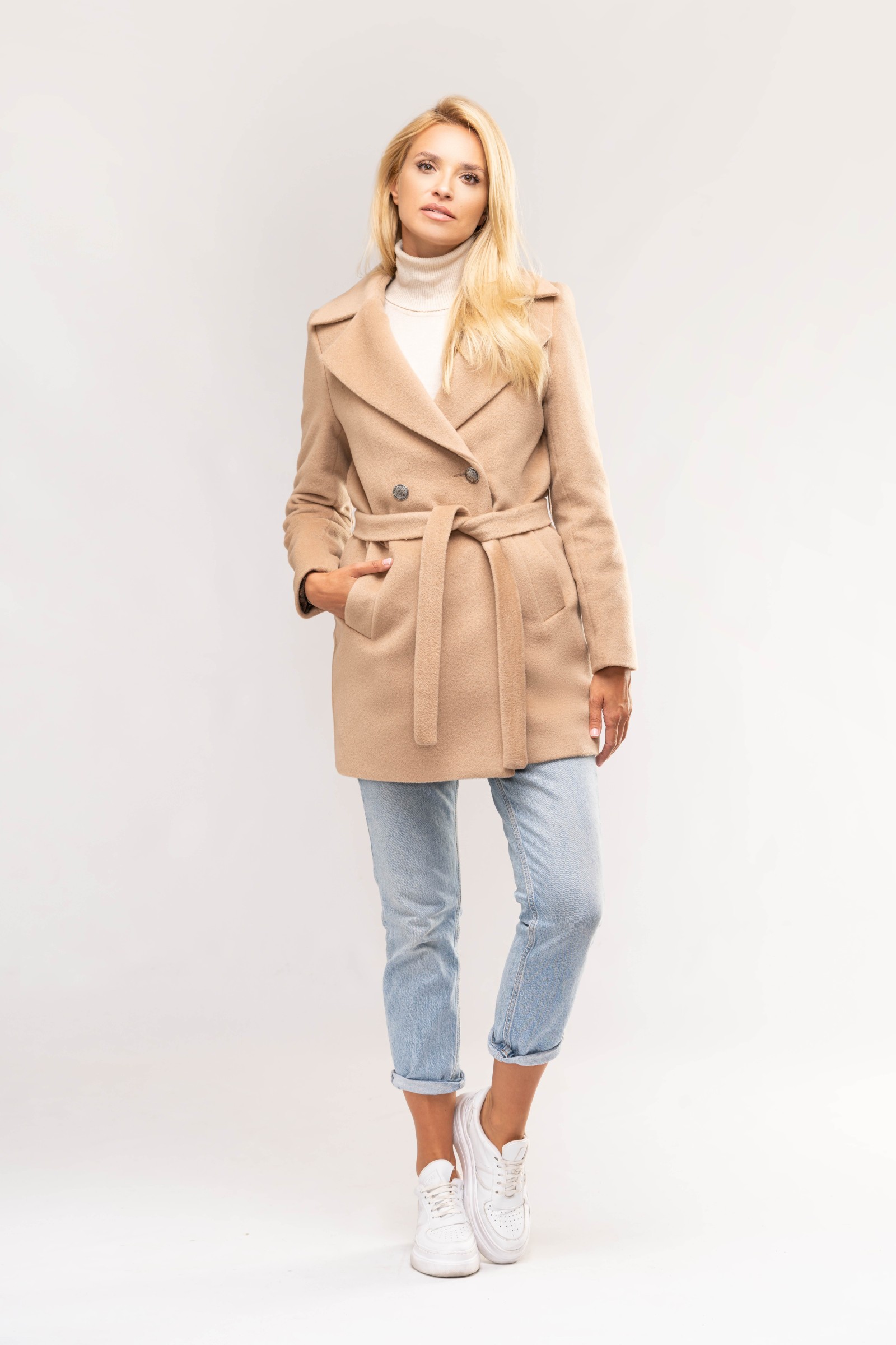 Elegancki, Długi Płaszcz Damski