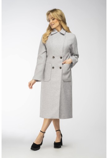 Prosty, długi płaszcz firmy Szulist m556 z naszywanymi kieszeniami, zapinany pod szyję