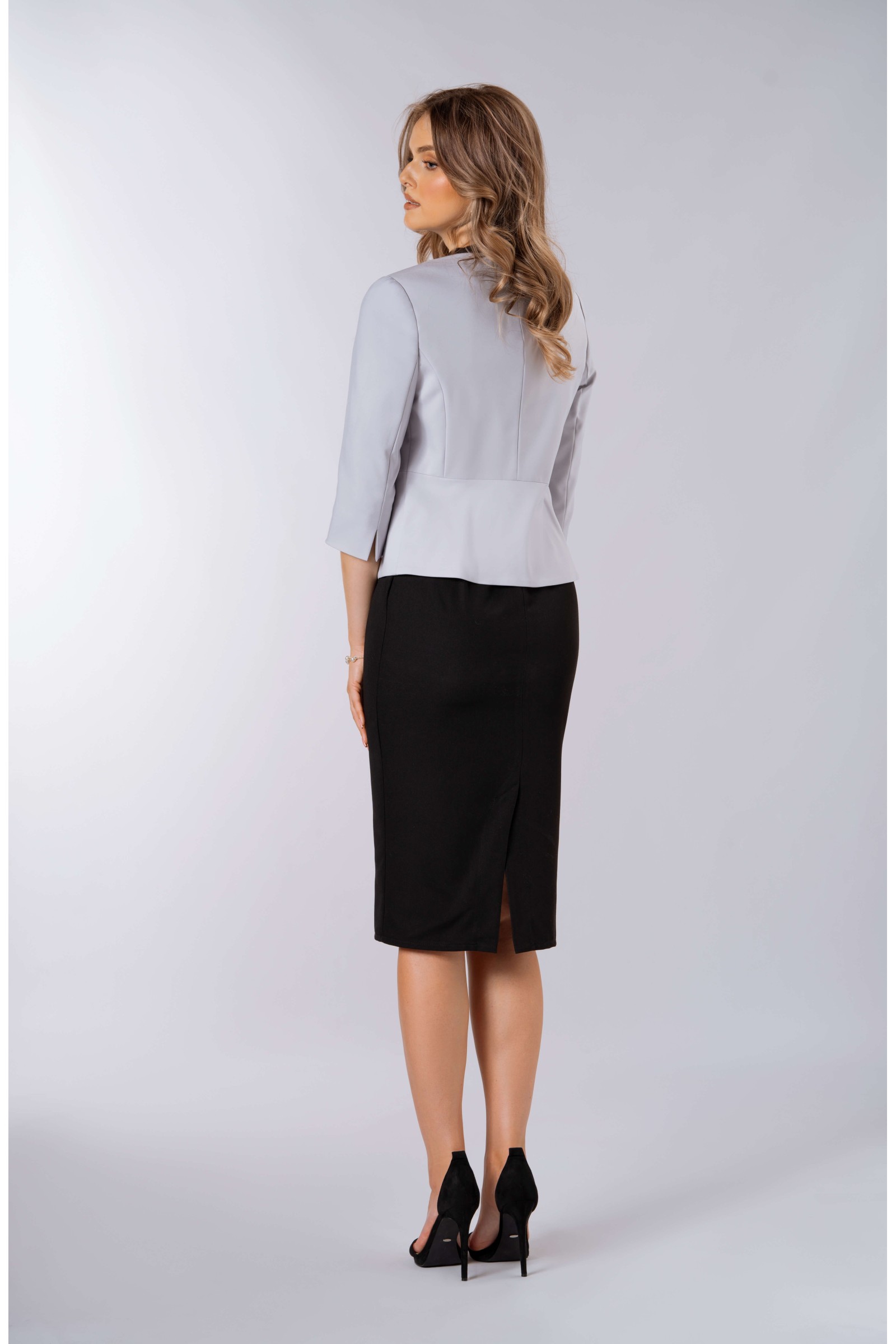 Elegancki żakiet typu chanelka na 1 guzik