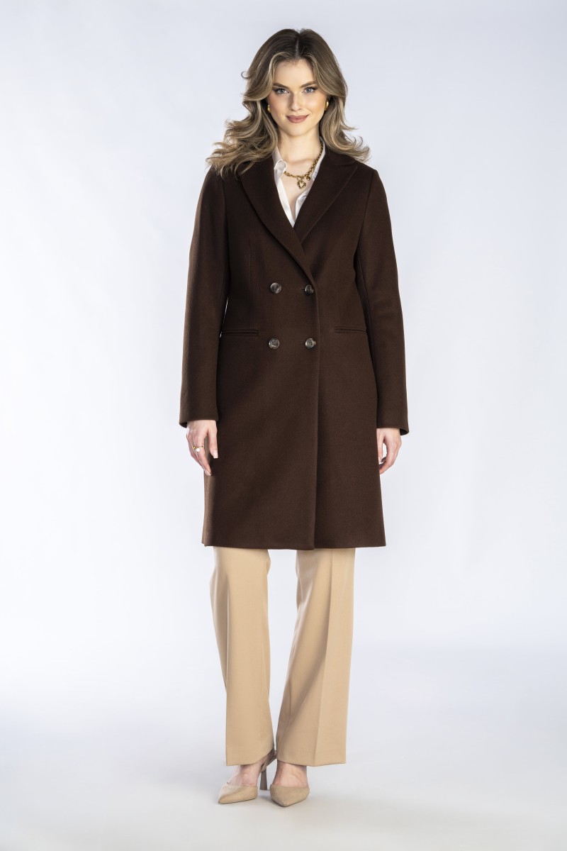 Elegancki płaszcz typu dyplomatka z kieszeniami w ramkach.