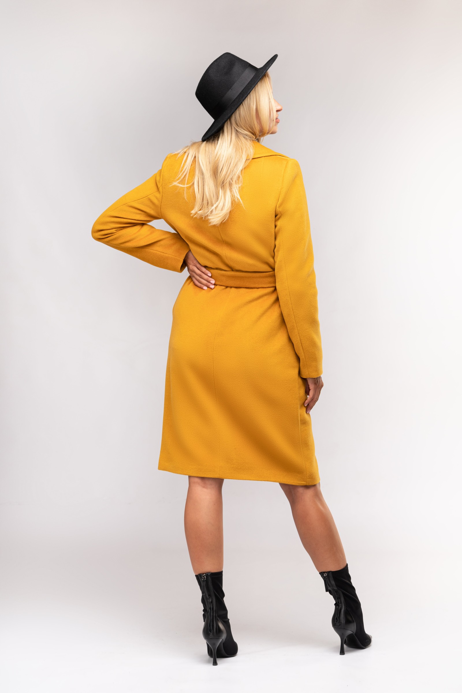 Elegancki, Długi Płaszcz Damski