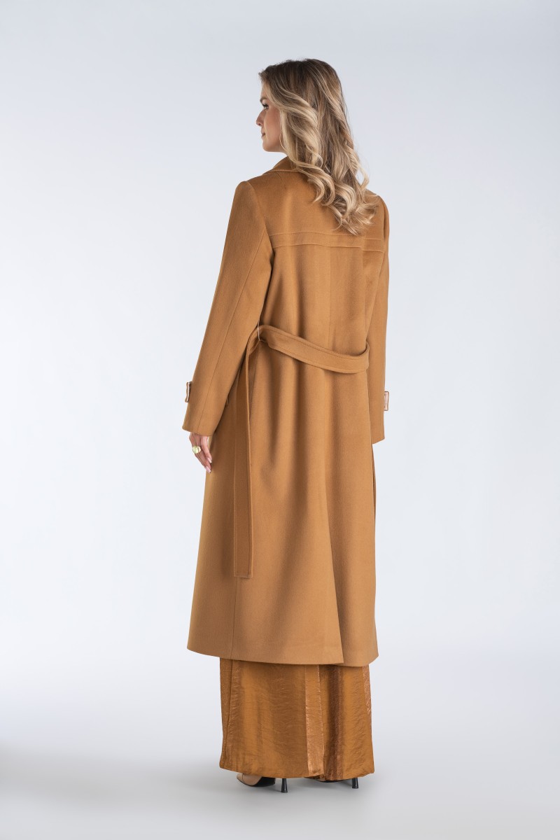 Elegancki płaszcz dwurzędowy z paskiem – idealny wybór na jesień i zimę dla kobiet ceniących klasykę i wygodę.