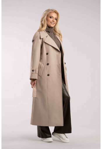 Długi, dwurzędowy płaszcz, wiązany paskiem w talii z dużymi klapami.
Płaszcz zapinany na guziki i wiązany paskiem w talii.