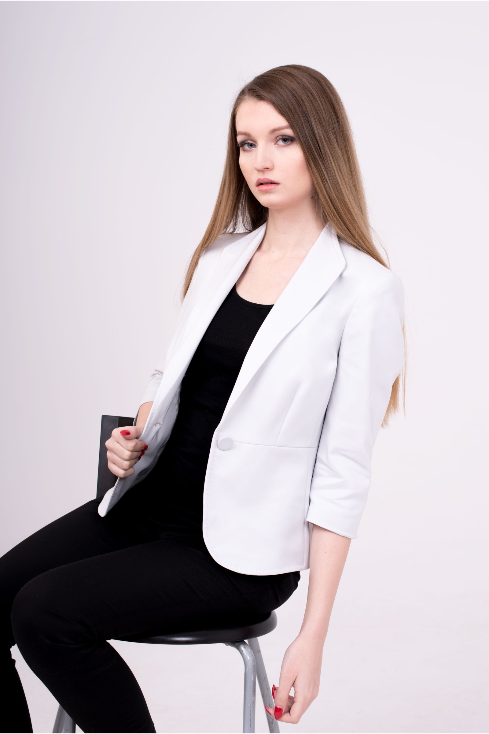 Żakiet Damski podkreślający talię