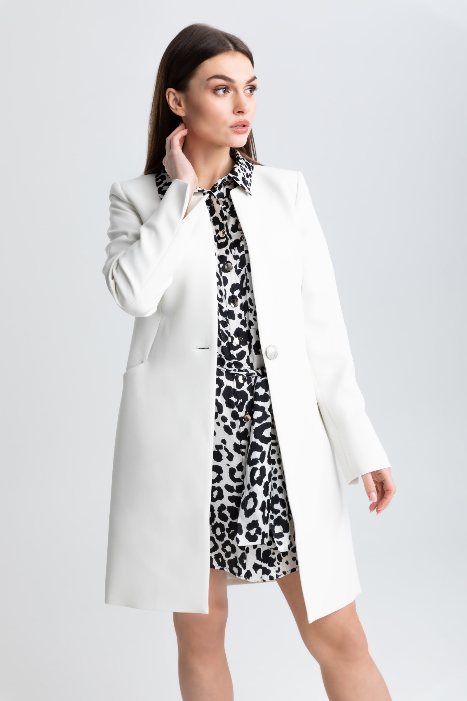 Elegancki płaszcz na 1 guzik m508 ecru Szulist