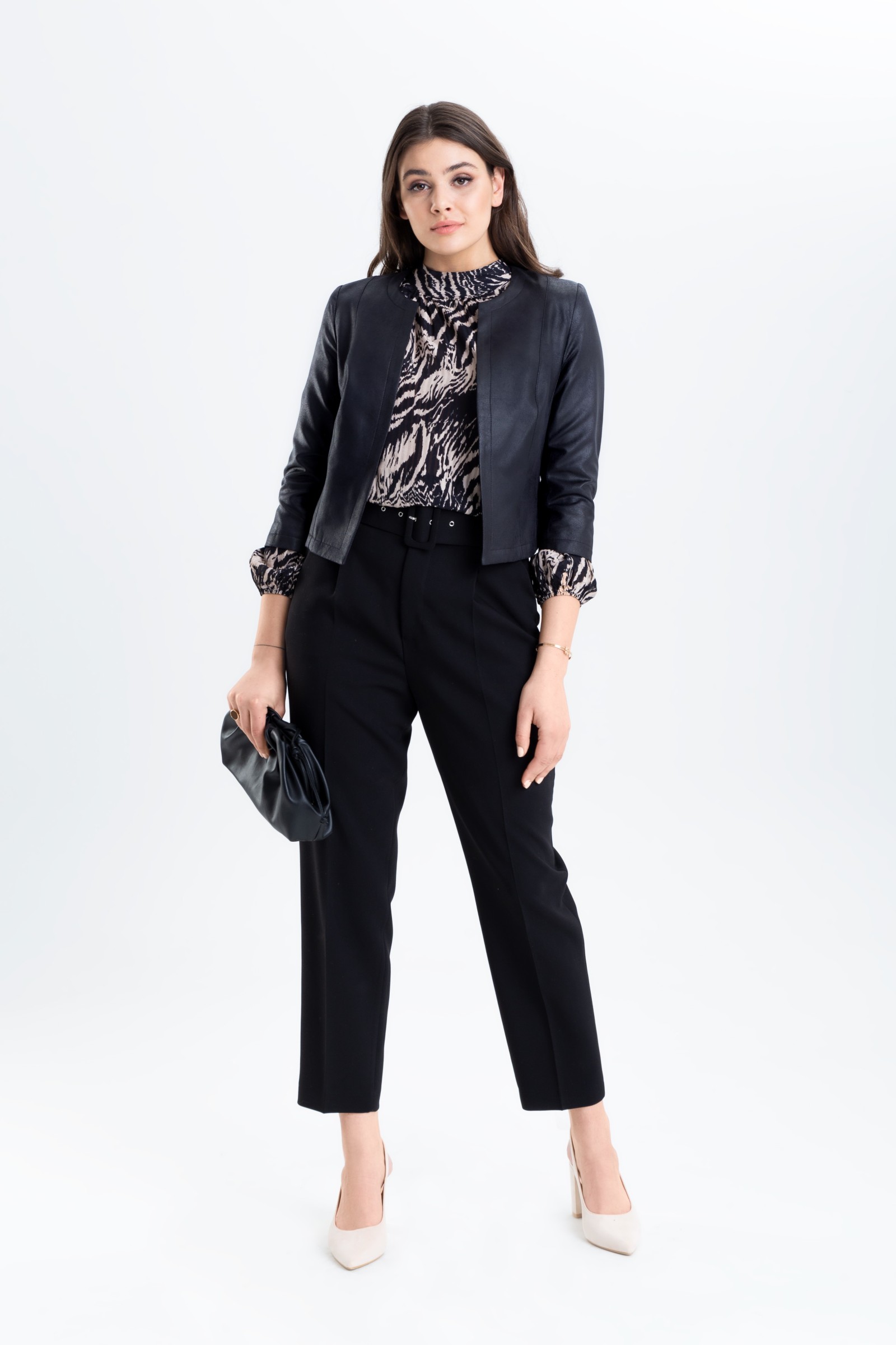 Krótki żakiet ze skóry ekologicznej m674 Szulist