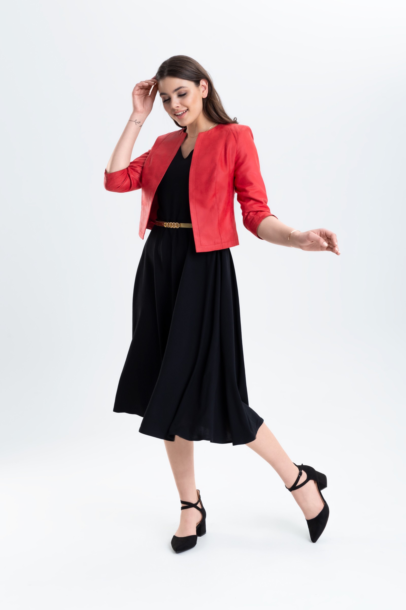 Krótki żakiet ze skóry ekologicznej m674 Szulist