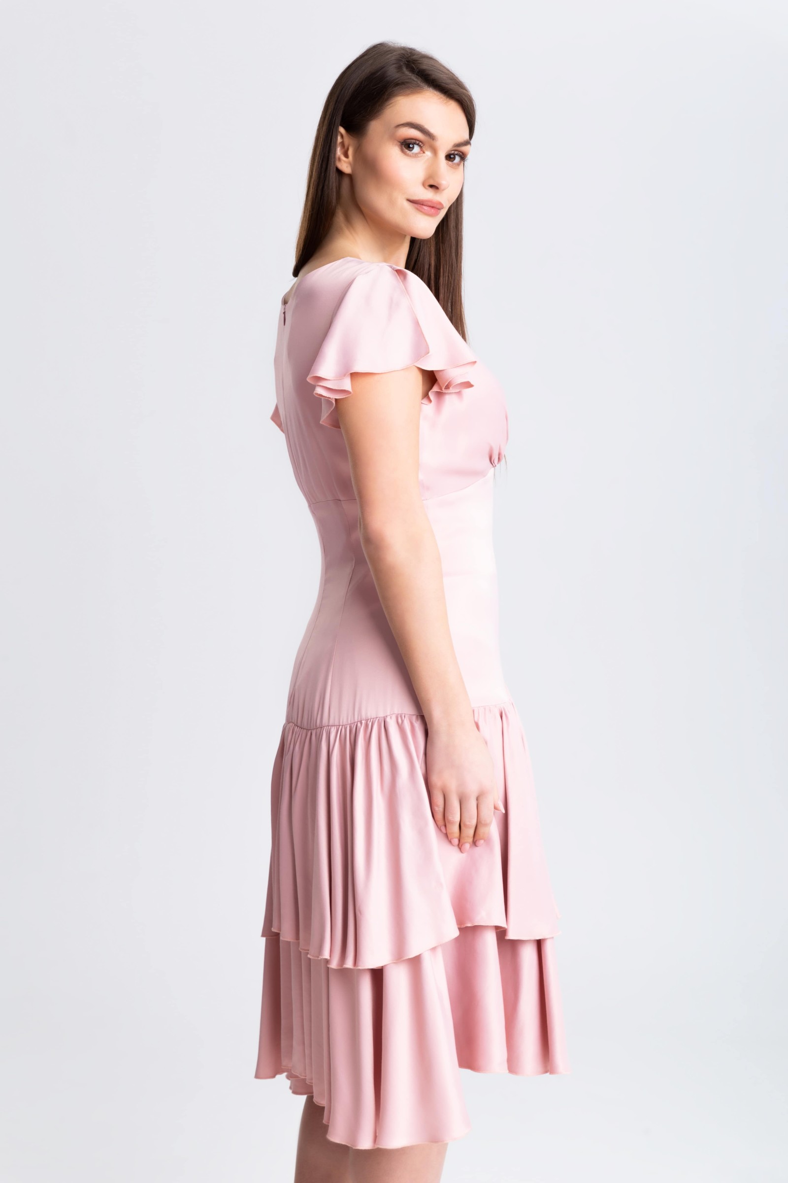 Kobieca, zwiewna sukienka z falbanami m970 Szulist